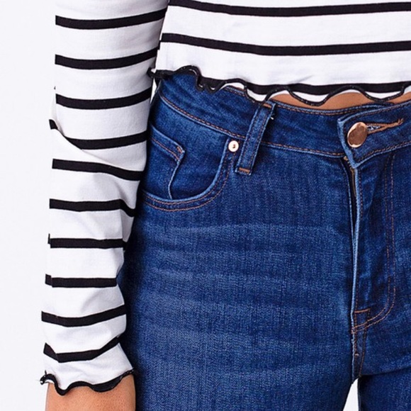 NWT Stripe Long Sleeve Crop Top - Picture 2 of 4